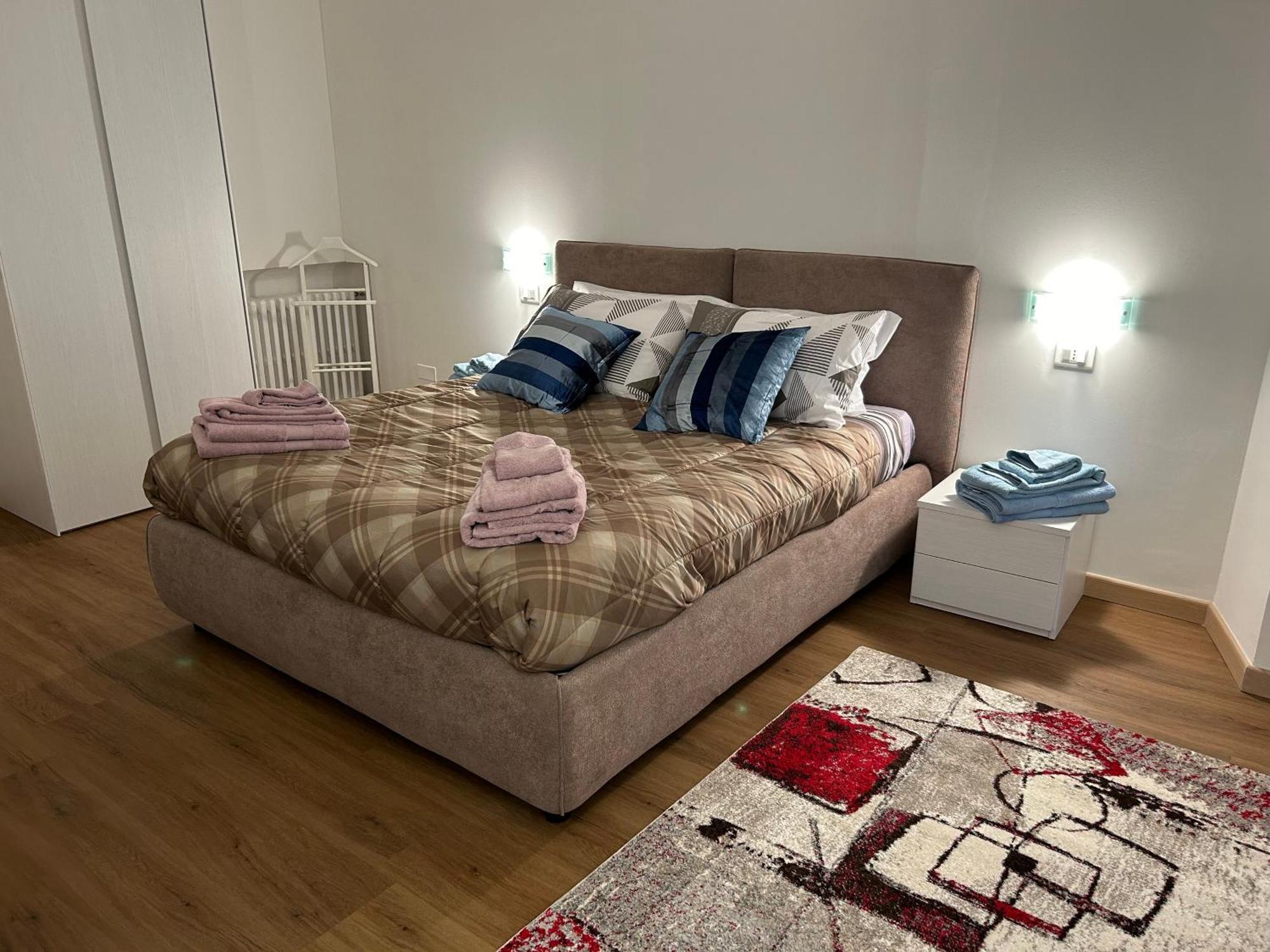 Valverde Apartment And Rooms Verona Ngoại thất bức ảnh